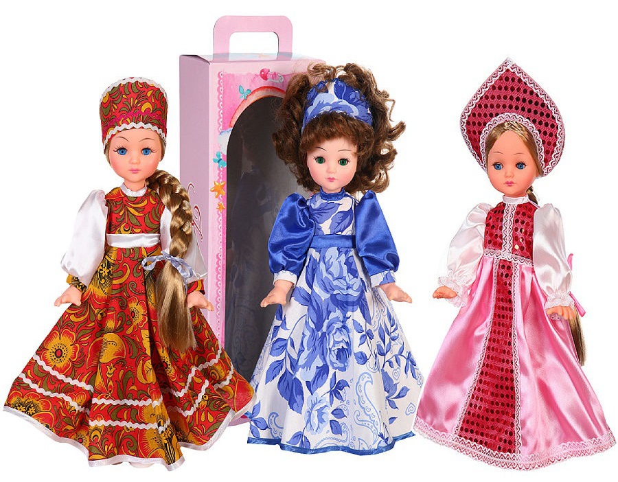 Куклы в костюмах в стиле народных ремёсел