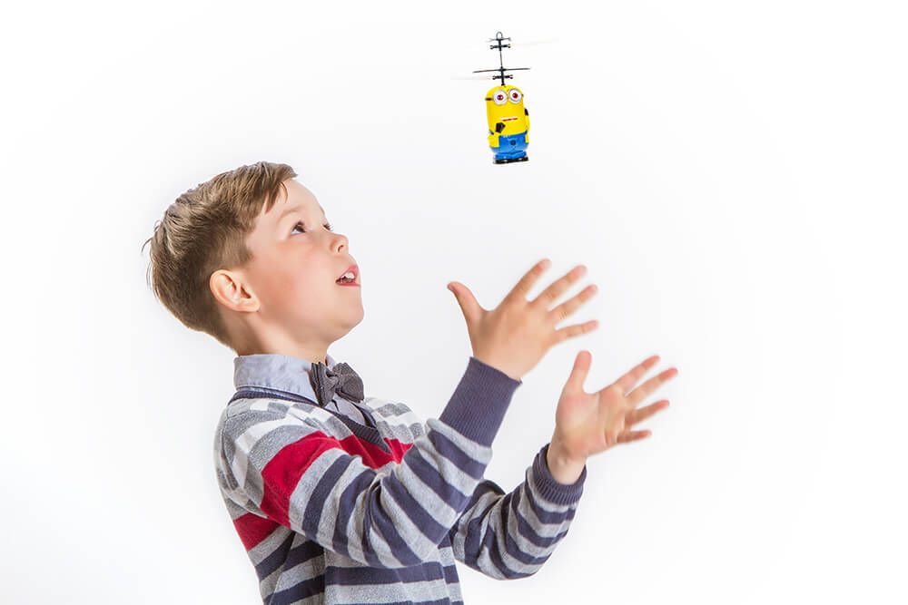 Интерактивная игрушка «Летающий Миньон» 